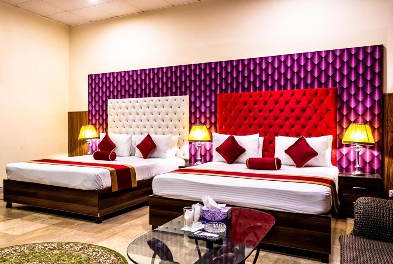 Rose Palace Hotel, Gulberg ラホール エクステリア 写真