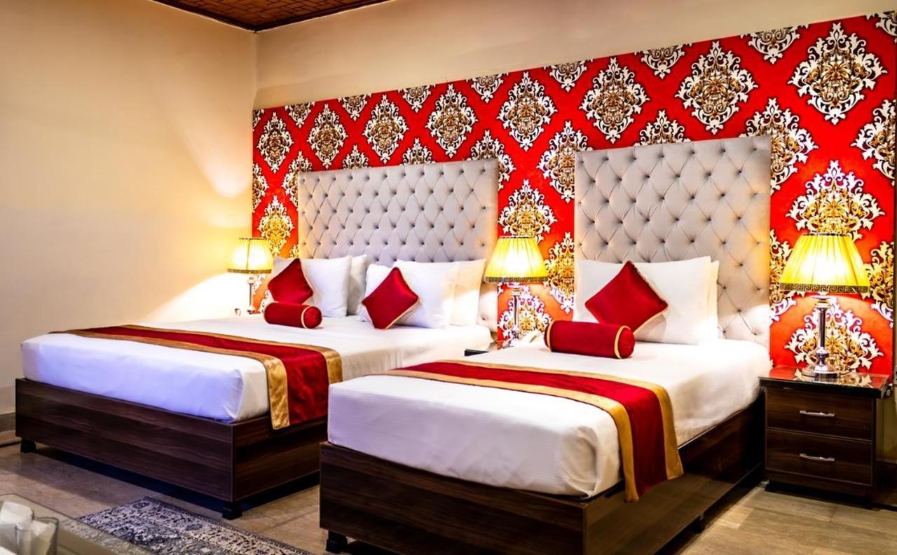 Rose Palace Hotel, Gulberg ラホール エクステリア 写真